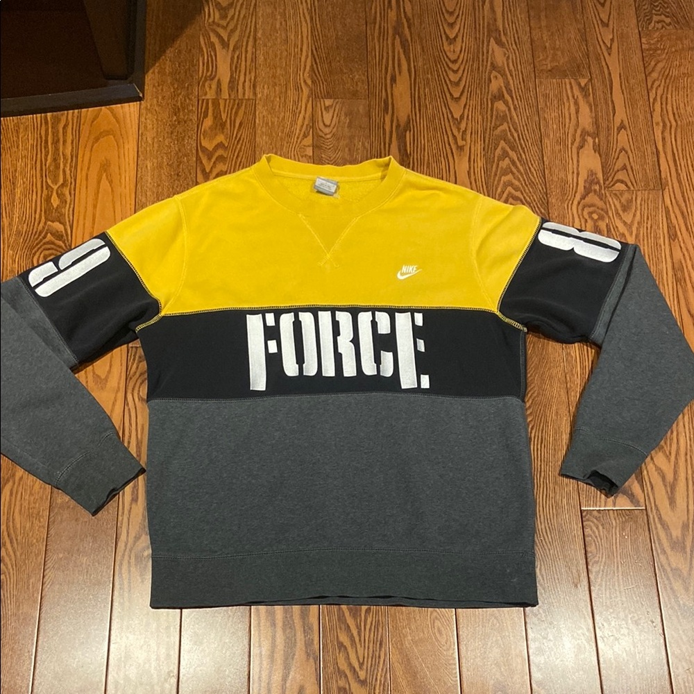 Nike Men's Yellow and Black 1989 Force Sweater